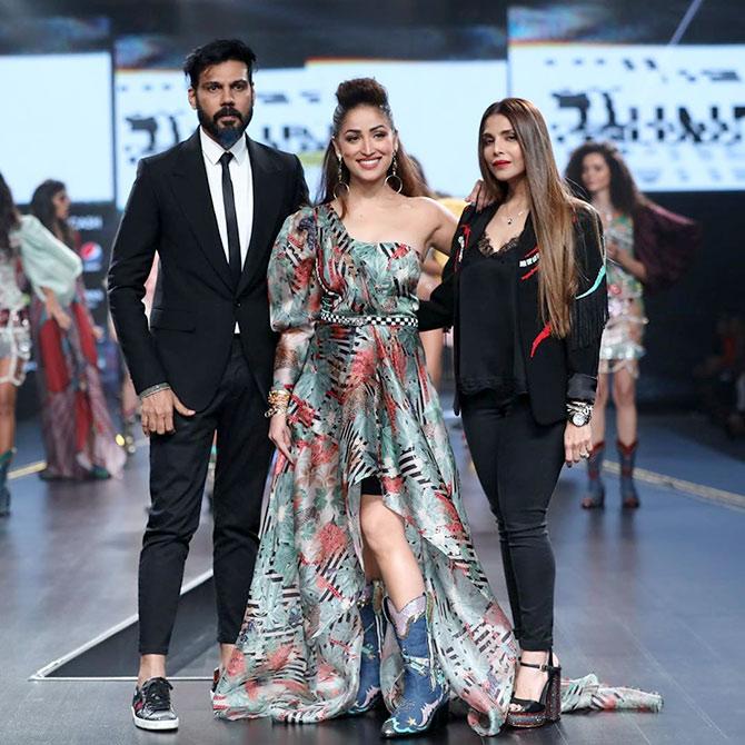 Yami Gautam walks for Falguni and Shane Peacock