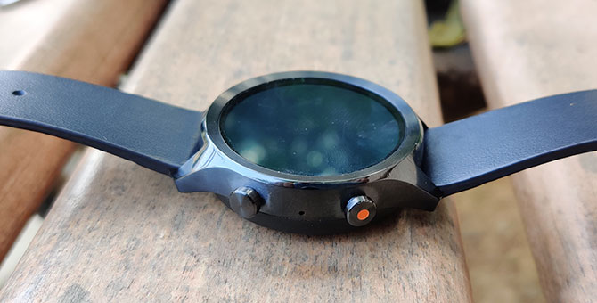 Ticwatch c2 vs best sale galaxy watch active 2