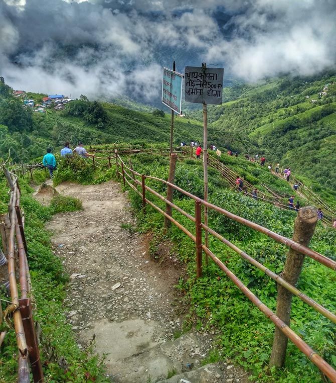 Darjeeling photos by Hitesh Harisinghani