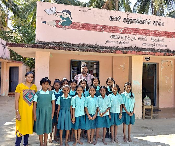 Suriya Prabhu with kids from government school in Tamil Nadu