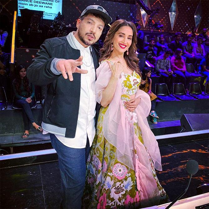 Naezy with Madhuri Dixit Nene on the sets of Dance Deewane.