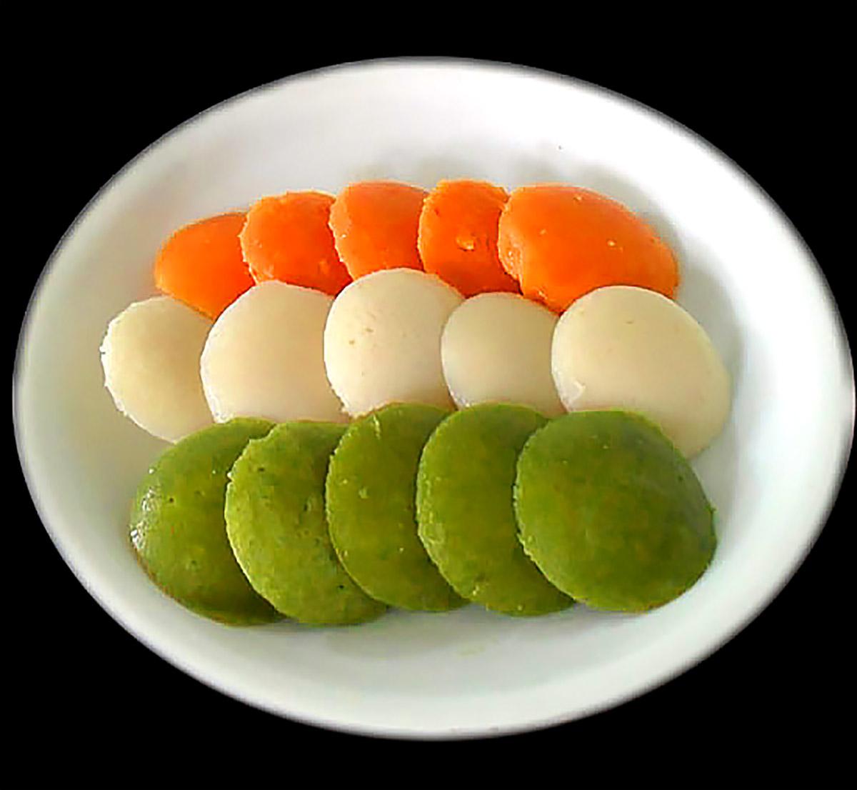 Tricolour idlis