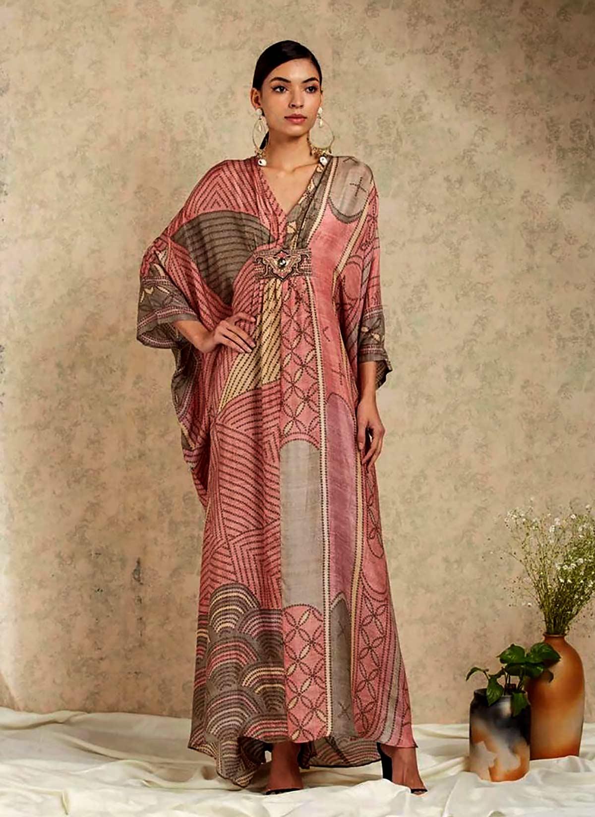 kareena kapoor kaftan