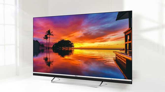 tv with forward facing speakers