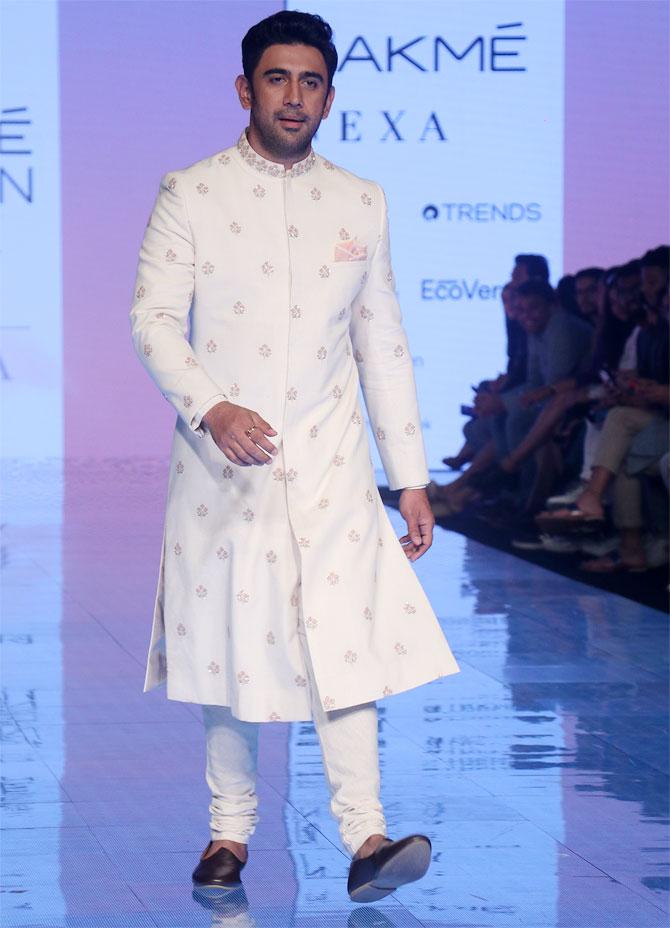 Amit Sadh walks for Tisa Studio at the Lakme Fashion Week 2020