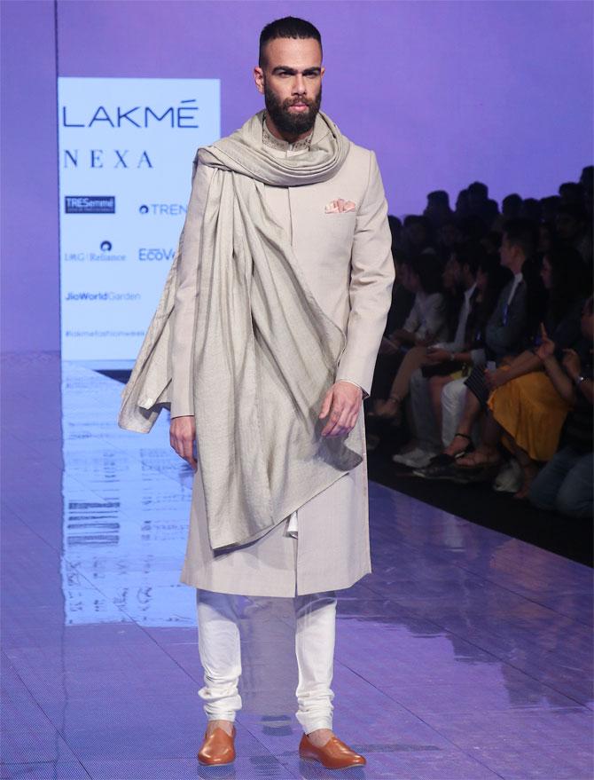 Amit Sadh walks for Tisa Studio at the Lakme Fashion Week 2020