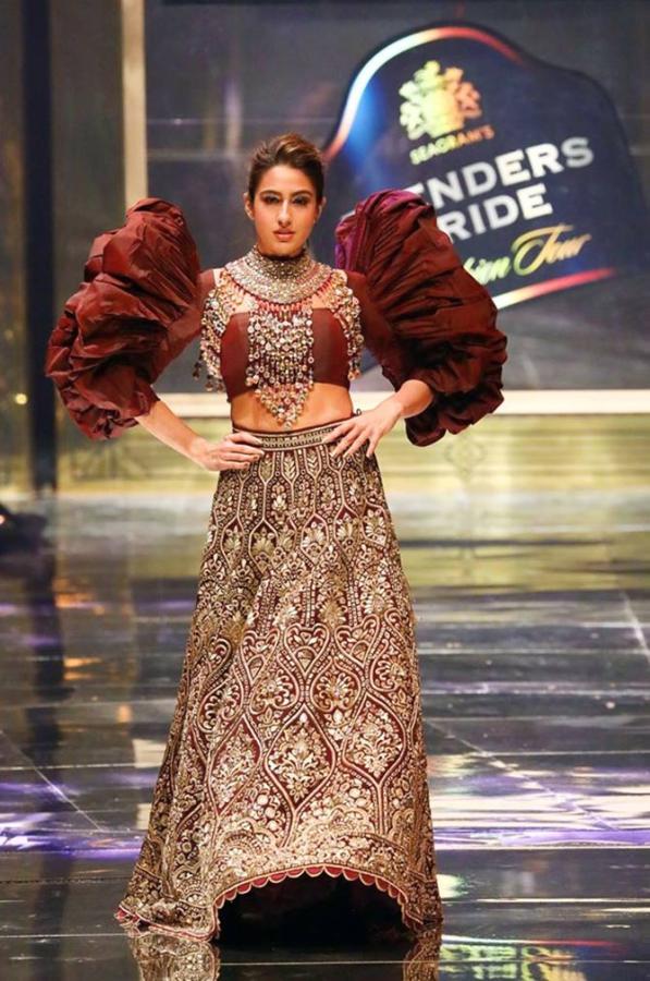 Sara Ali Khan walks for Abu Jani and Sandeep Khosla at Blenders Pride Fashion Tour