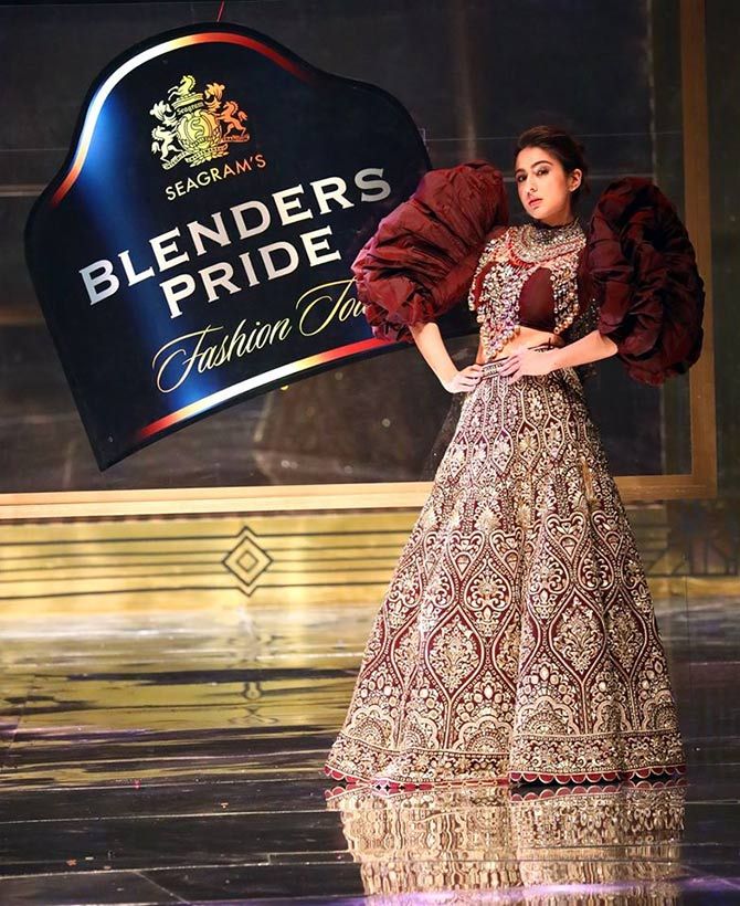 Sara Ali Khan walks for Abu Jani and Sandeep Khosla at Blenders Pride Fashion Tour