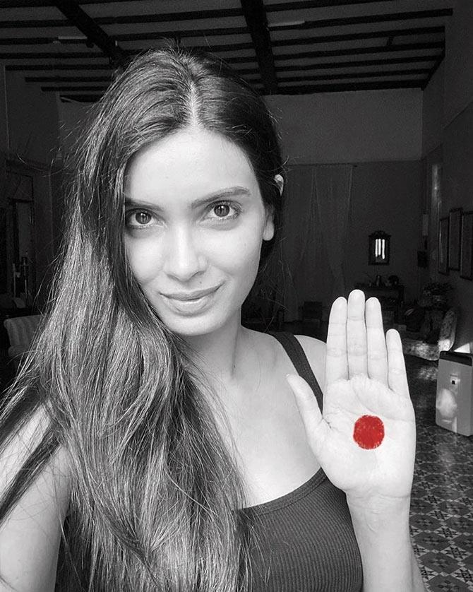 Celebs take the Red Dot Challenge