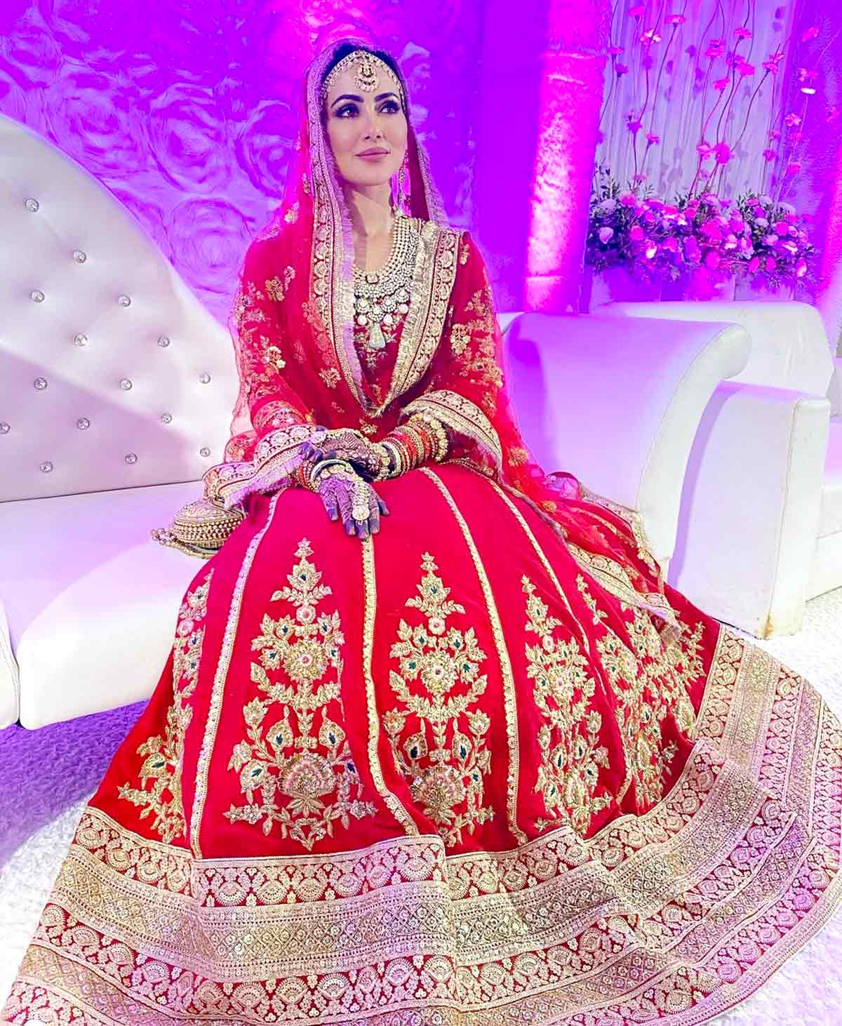 Buy Designer Red Lehenga Choli Wedding Dress Rusticartfromindia Outfit Custom  Lehenga Bridesmaid Dress Bridal Lehenga Wedding Lehenga Choli Red Online in  India - Etsy