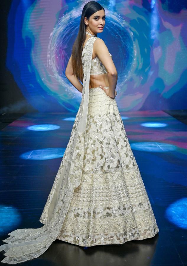 Diana Penty walks for Disha Patil