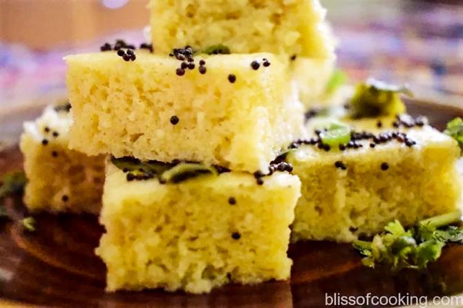 Khaman Dhokla