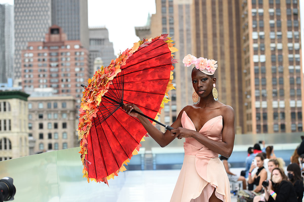 PIX Stylish Umbrellas on the ramp Rediff