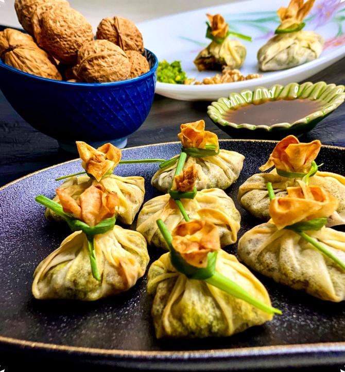 Walnut Matar Kachori