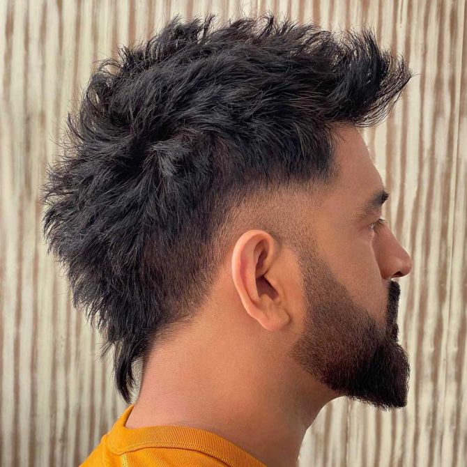 Mahendra Singh Dhoni's new hairstyle by Aalim Hakim