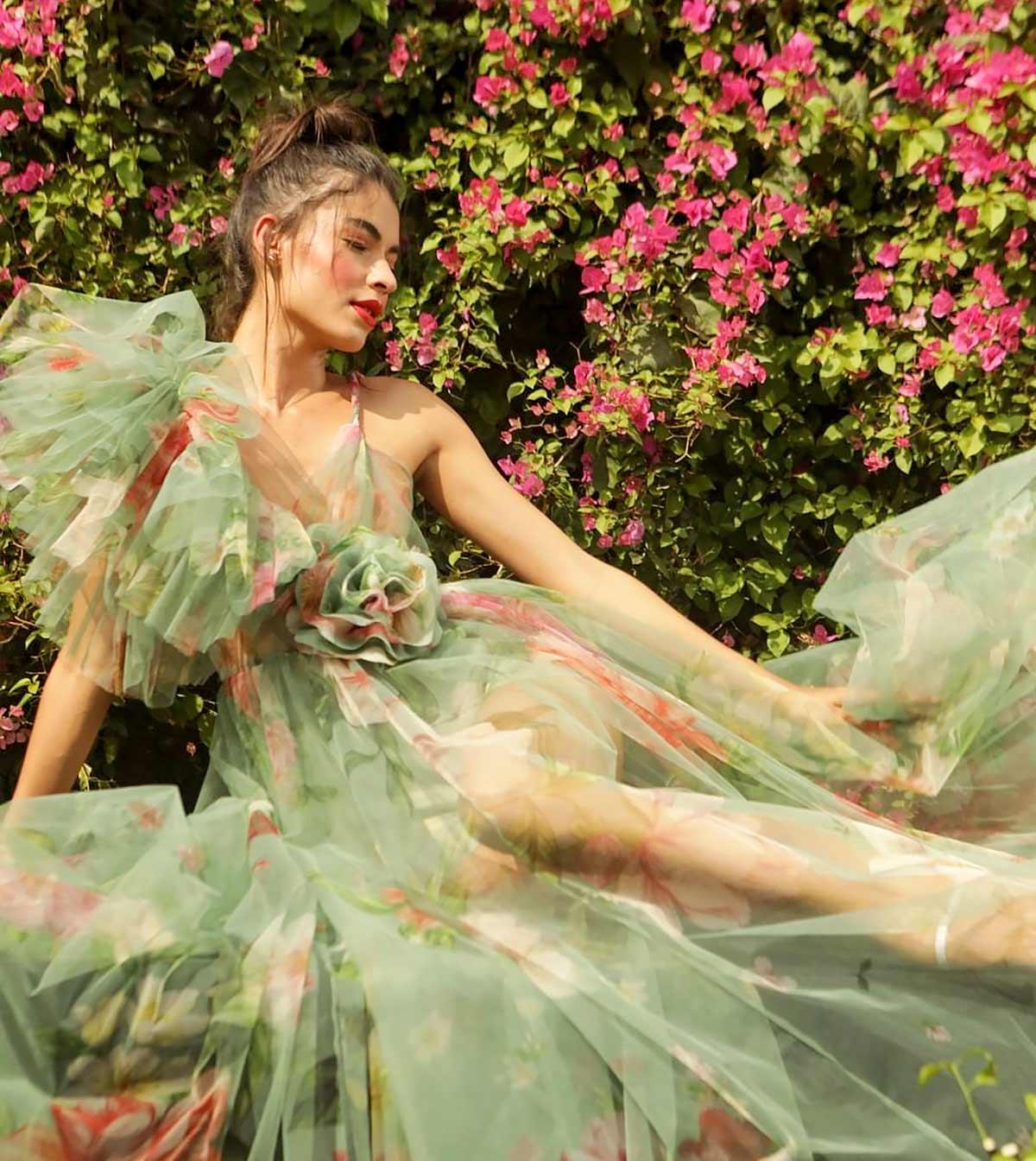 A model presents a Gauri and Nainika creation at FDCI x Lakme Fashion Week