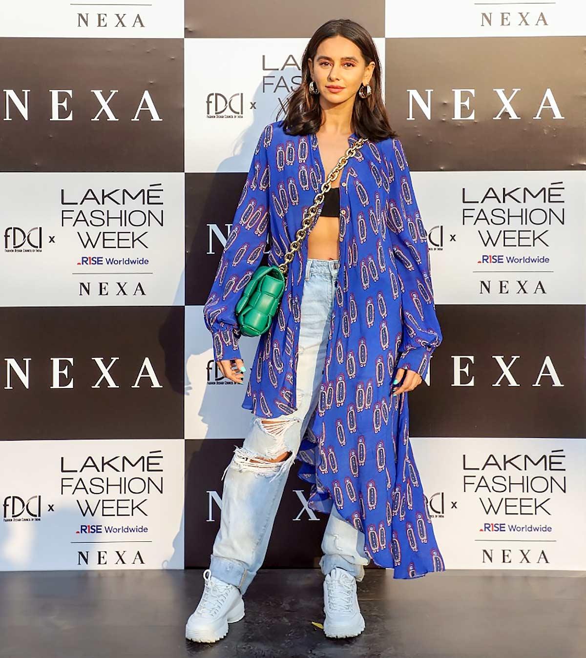 Shibani Dandekar attends FDCI x Lakme Fashion Week