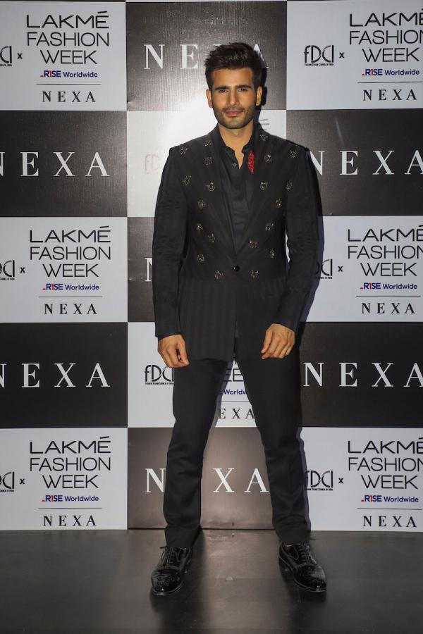 Celebrities attend Manish Malhotra's show at FDCI x Lakme Fashion Week