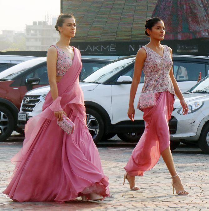 Pooja Hegde walks for Varun Chakkilam at FDCI x Lakme Fashion Week