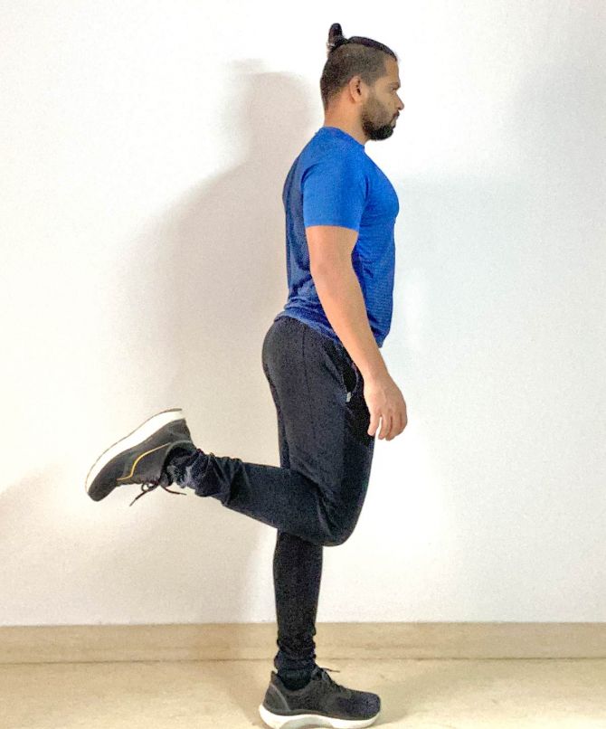 Lower body workout: Butt kicks
