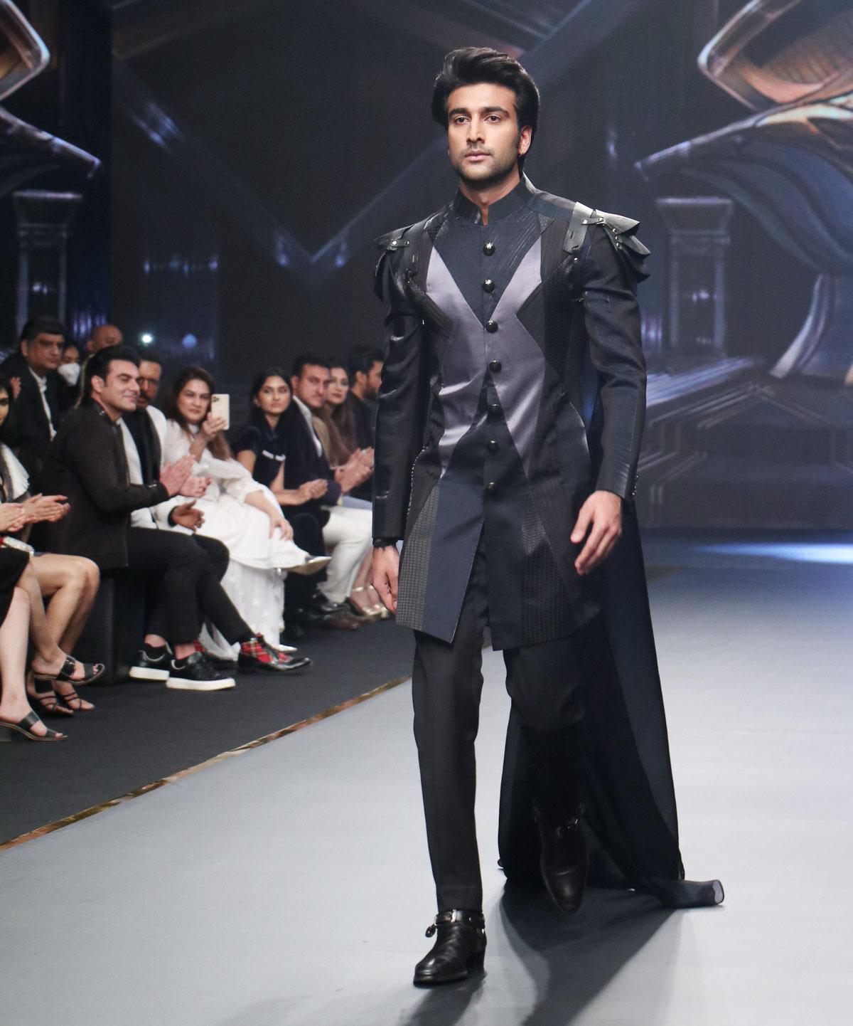 Meezan Jaffrey walks for Nivedita Saboo