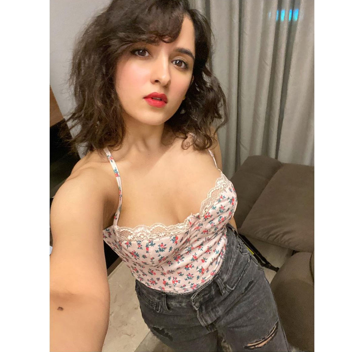 1200px x 1158px - Shirley Setia's style is Too CUTE - Rediff.com