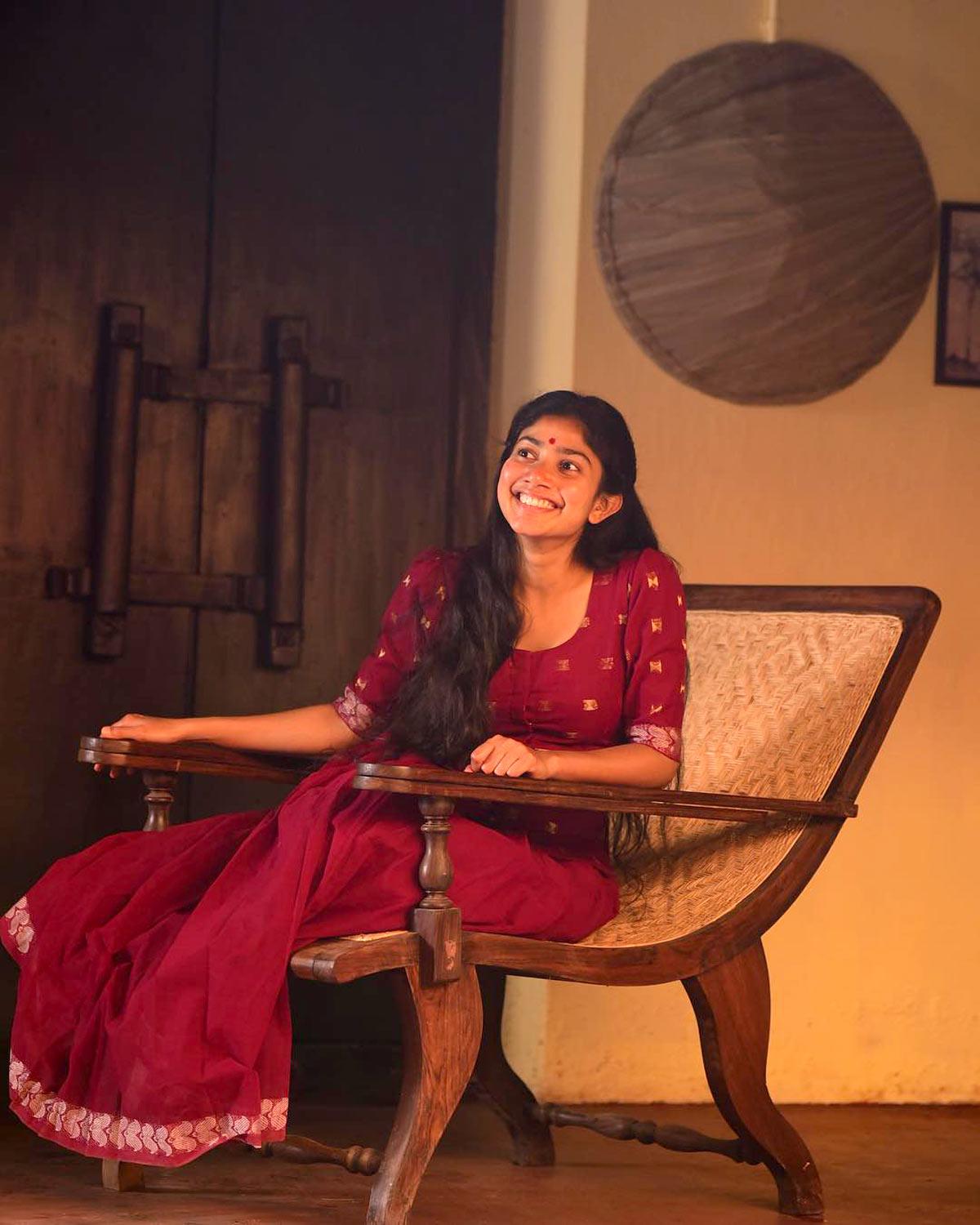 Sai Pallavi's simple yet stunning styles