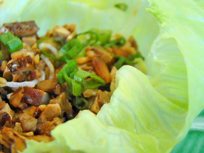 Mushroom-Tofu Filled Lettuce Wraps