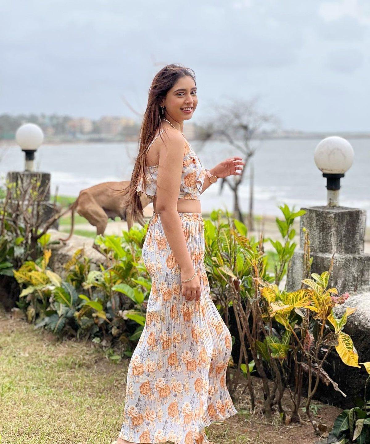 Fun And Flirty, The Niti Taylor Way - Rediff.com