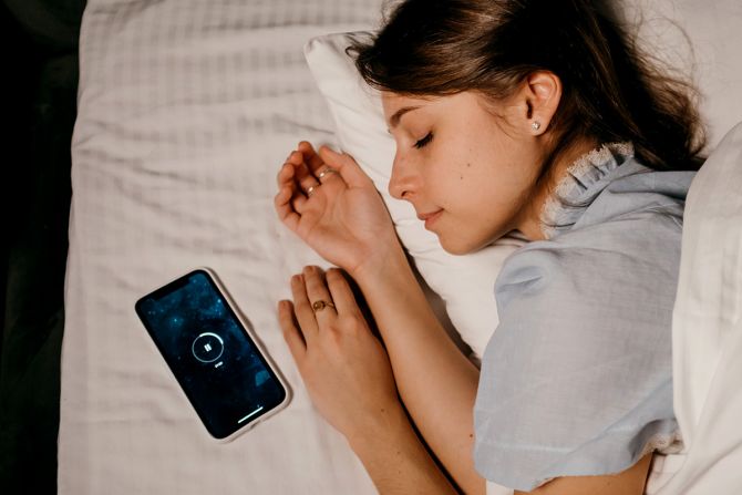1 in 4 Indians sleep less than 4 hours a day