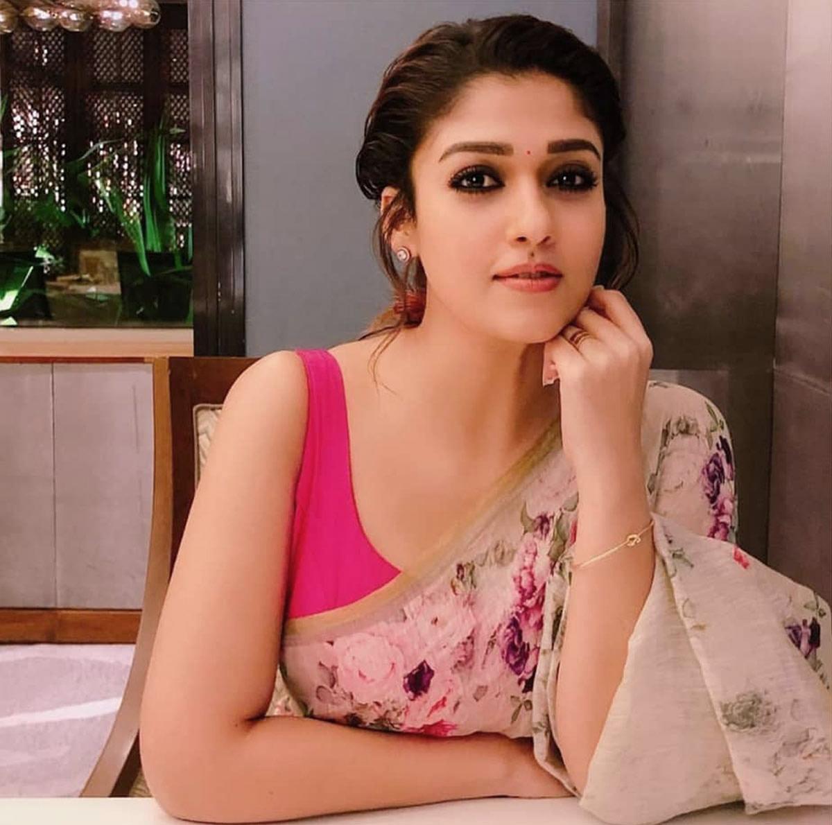 Nayanthara inspired designs for saree blouse!