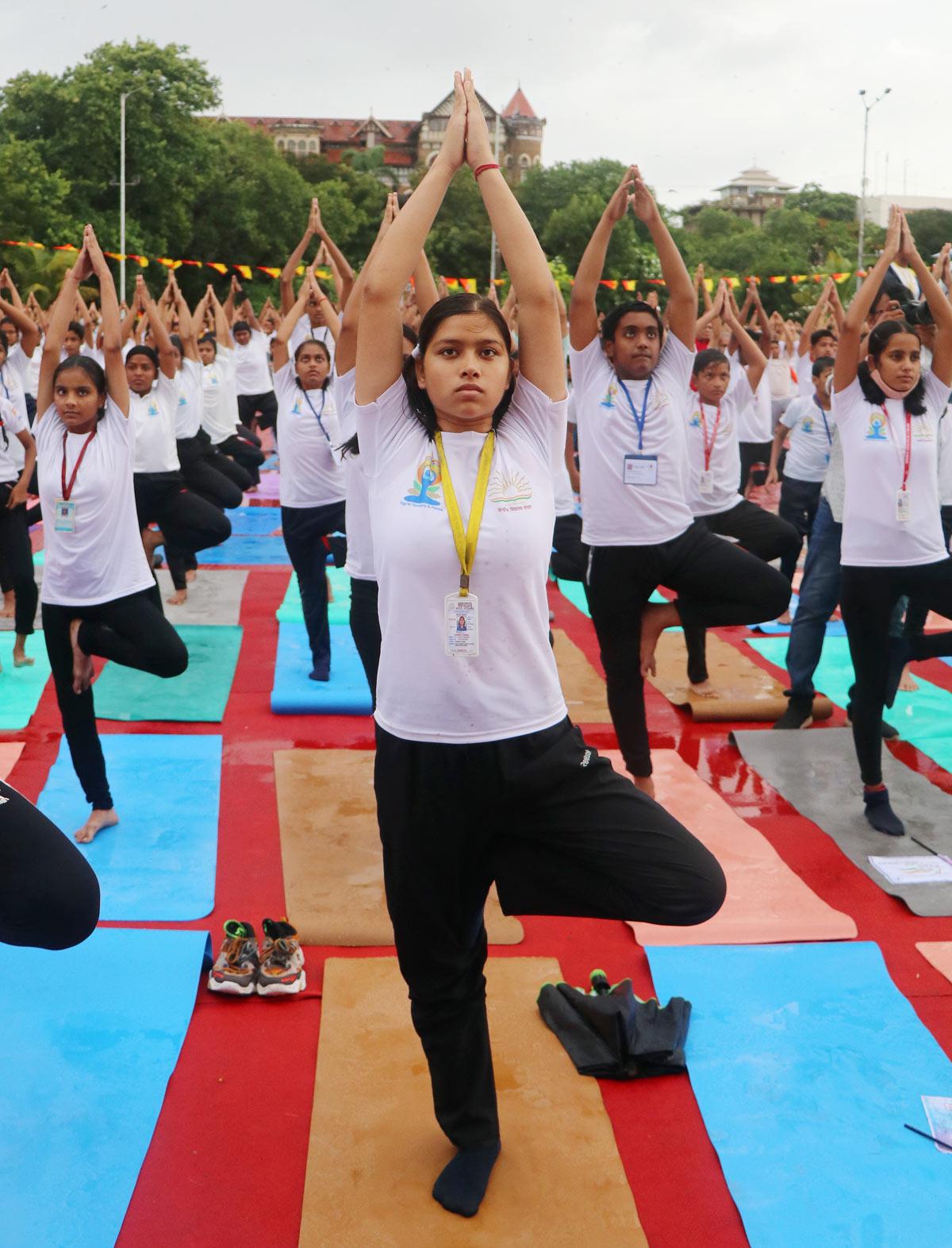 International Yoga Day by Patanjali Yog Samiti Mumbai and Bombay Port Trust