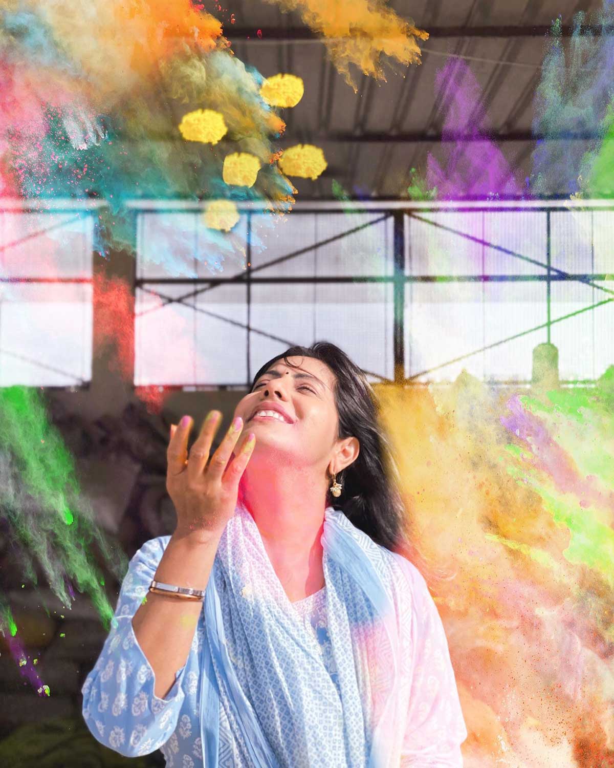 How to pick organic colours on Holi