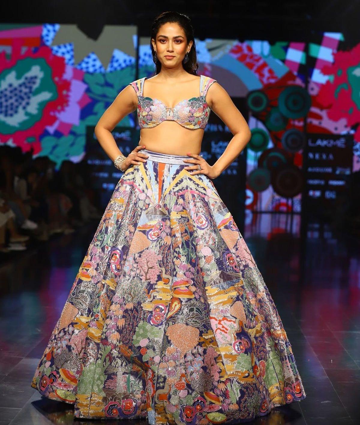 Ananya? Shanaya? Who's The HOTTEST Showstopper