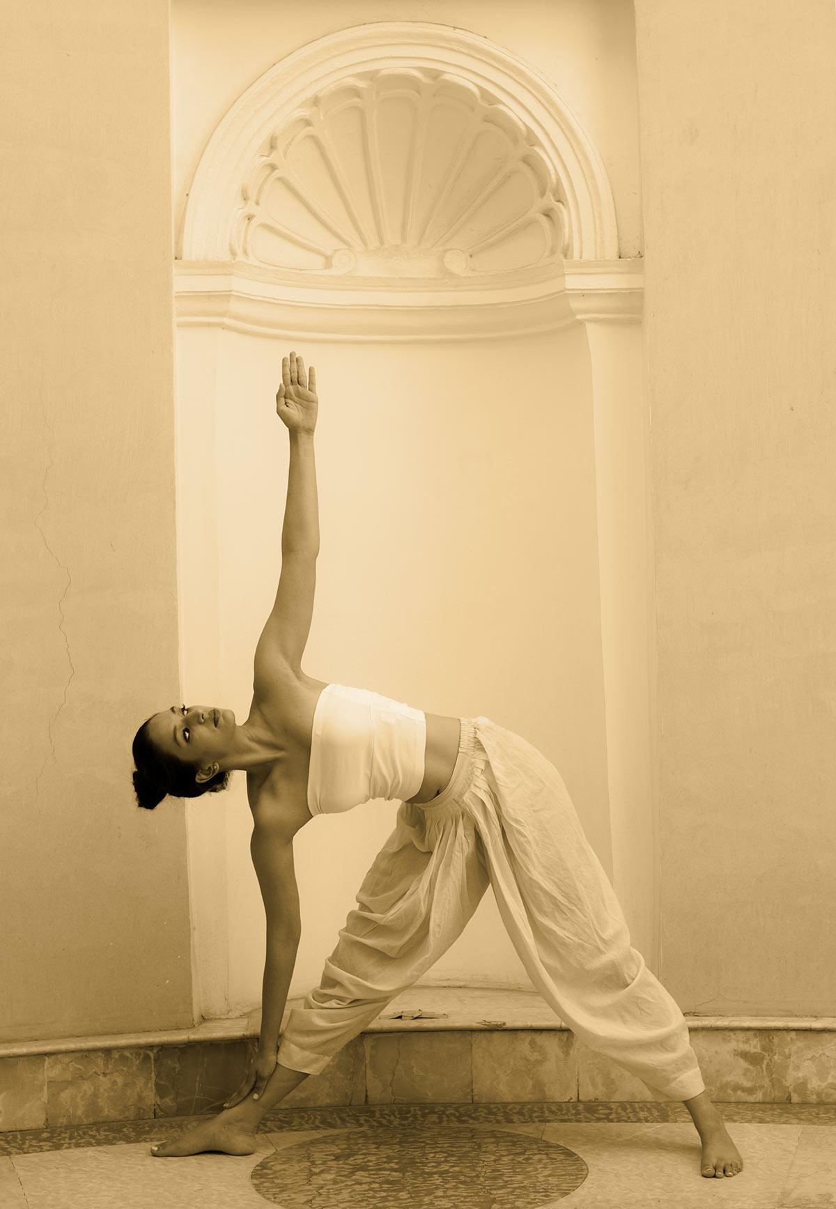 Trikonasana