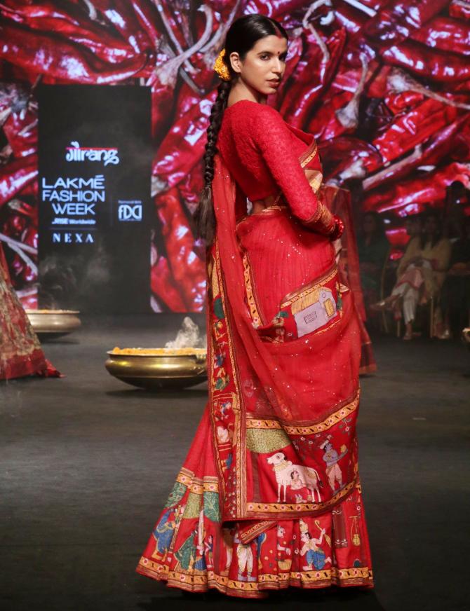 Aditi Rao Hydari walks for Gaurang Shah at FDCI x Lakme Fashion Week 2022