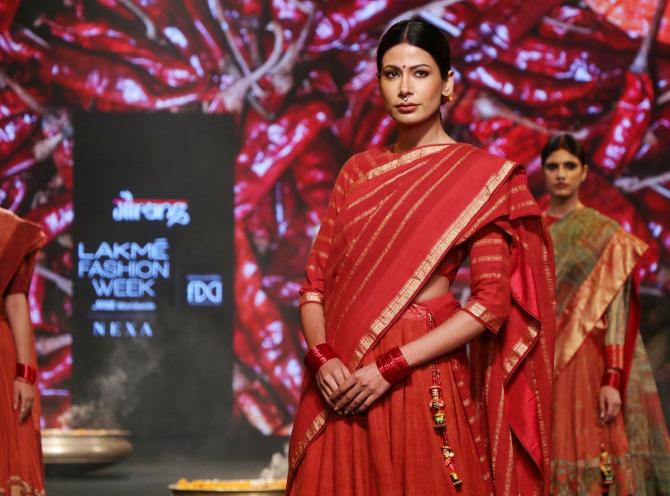 Aditi Rao Hydari walks for Gaurang Shah at FDCI x Lakme Fashion Week 2022