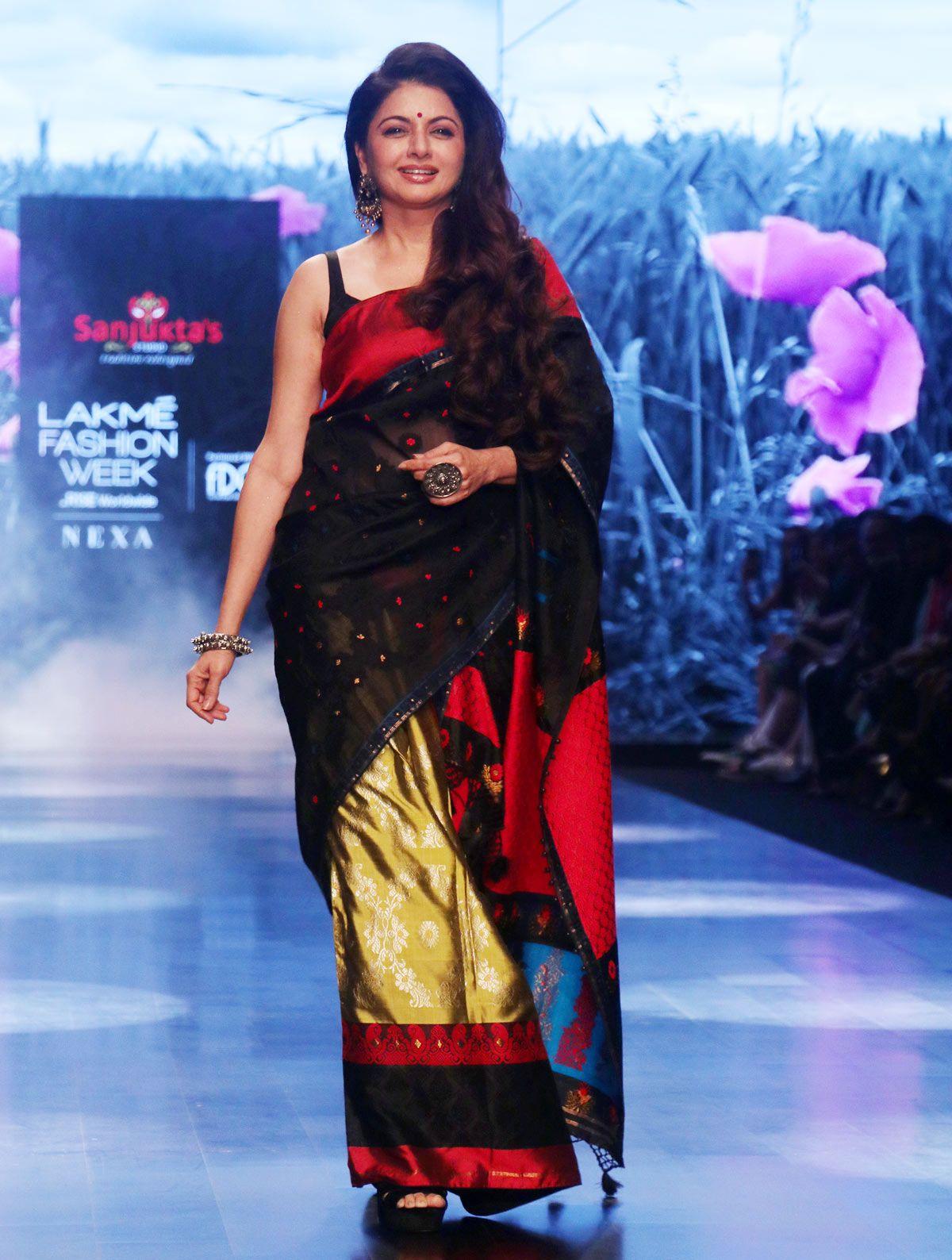 Bhagyashree for Sanjukta Dutta at FDCI x Lakme Fashion Week 2022