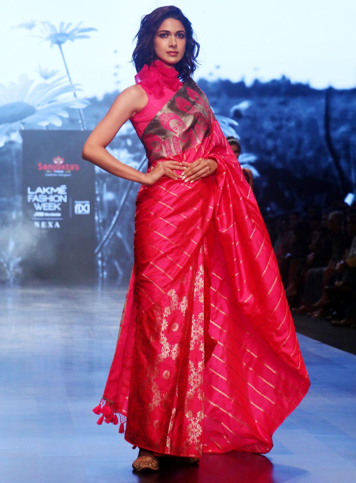 Bhagyashree for Sanjukta Dutta at FDCI x Lakme Fashion Week 2022