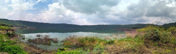 A Panaromic view of the Lonar Crater
