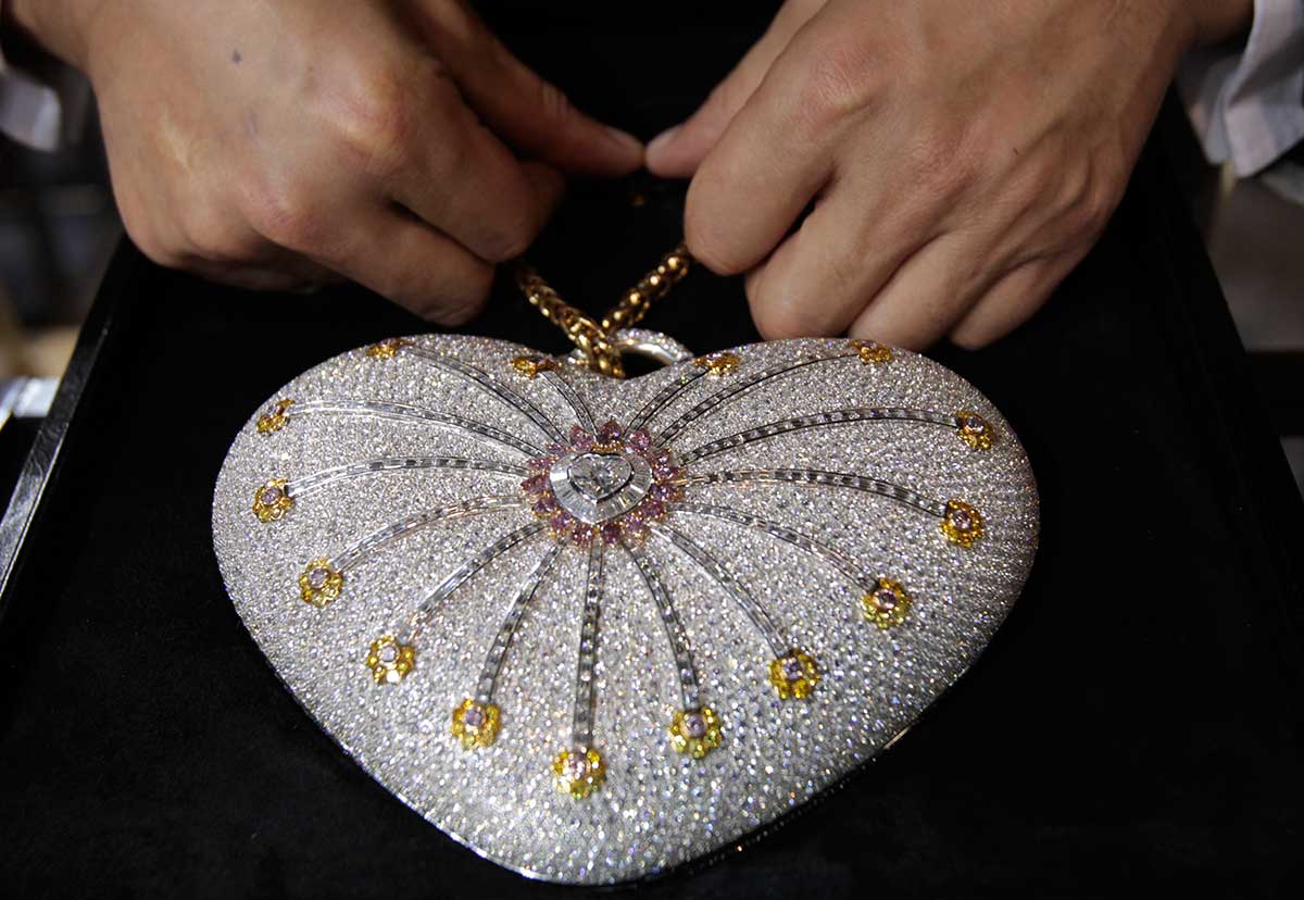 Night best sale diamond purse