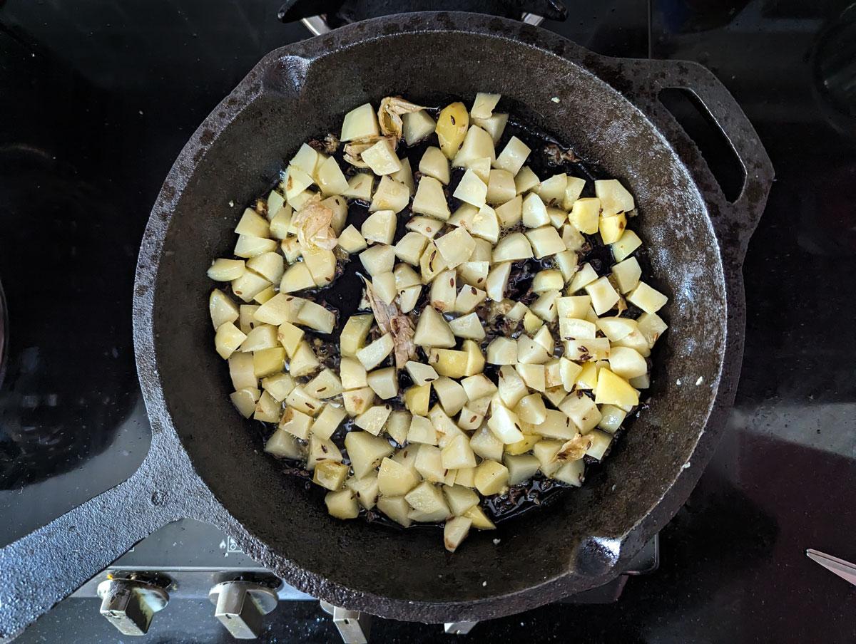 Alu bhindi recipe