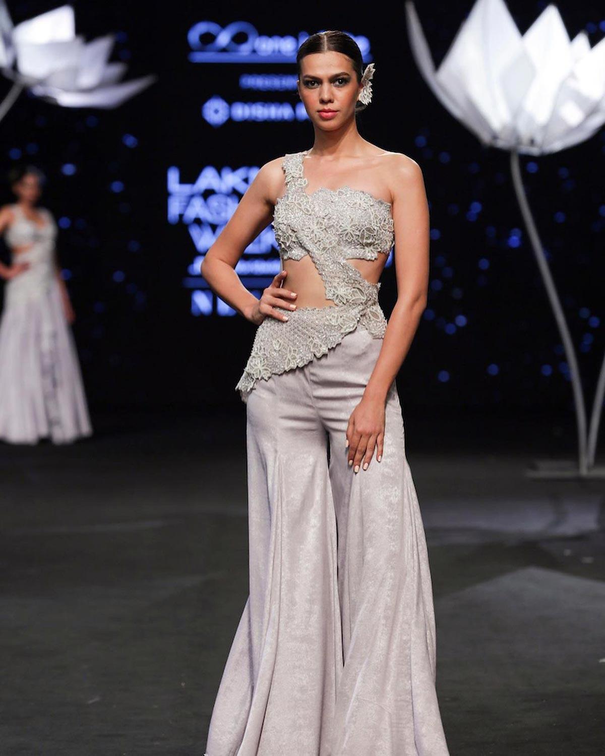 Diana Penty walks for Disha Patil at LFW x FDCI