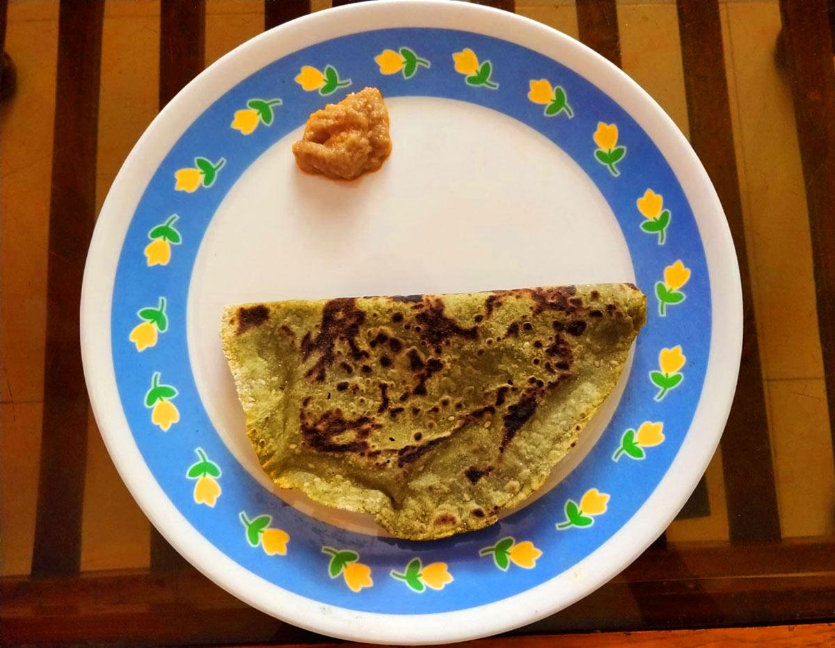 Palak Paratha with Kairi Chutney