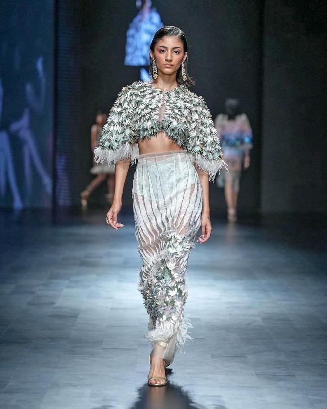 LFW x FDCI Fashion Week: Simply Sparkly, Harnaaz! - Rediff.com Get Ahead