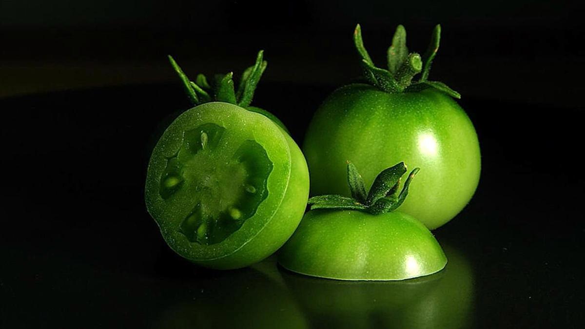 Green tomatoes