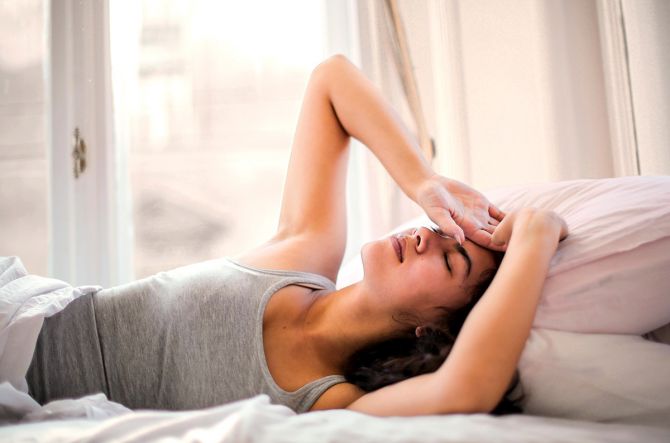 Does fever cause stiffness in your body?