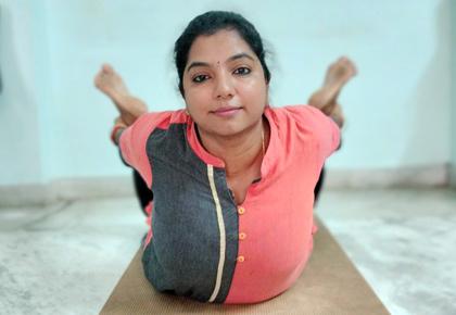 5 easy yoga asanas for working professionals