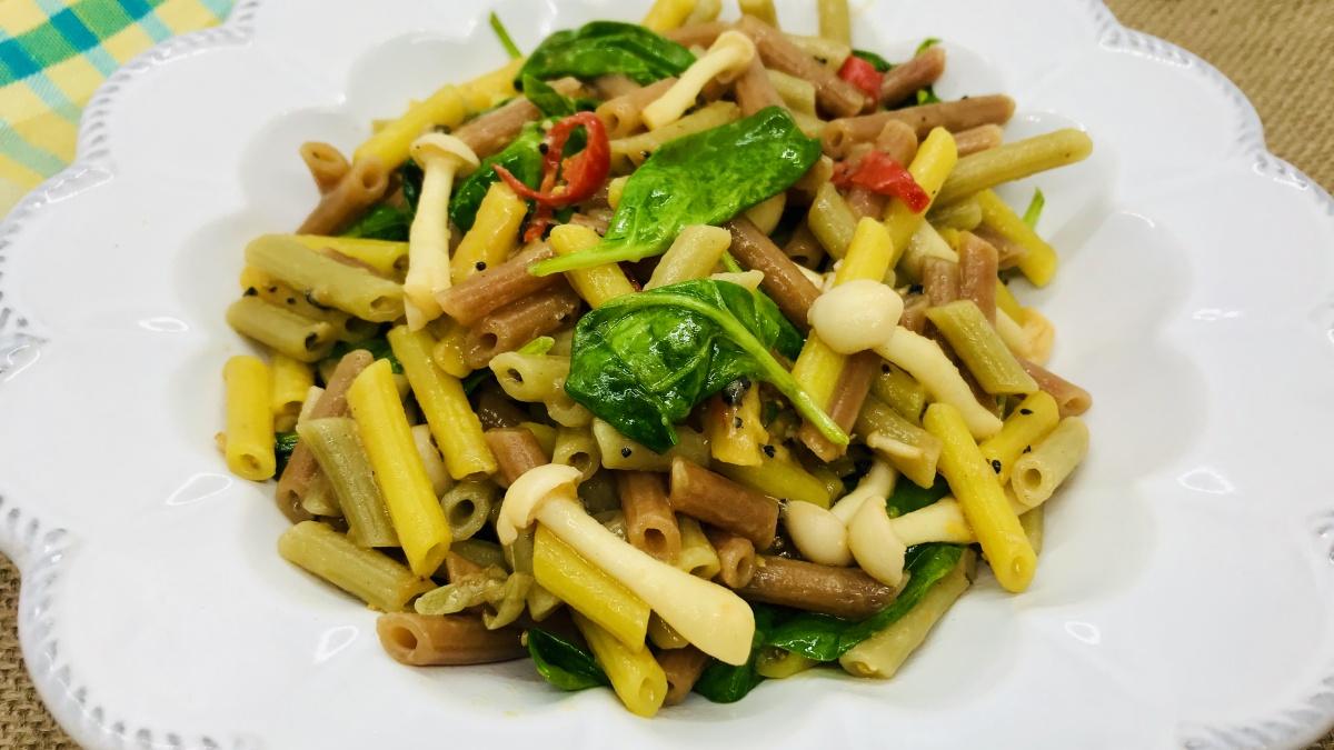 Penne With Jalapenos, Mushrooms and Sundried Tomatoes