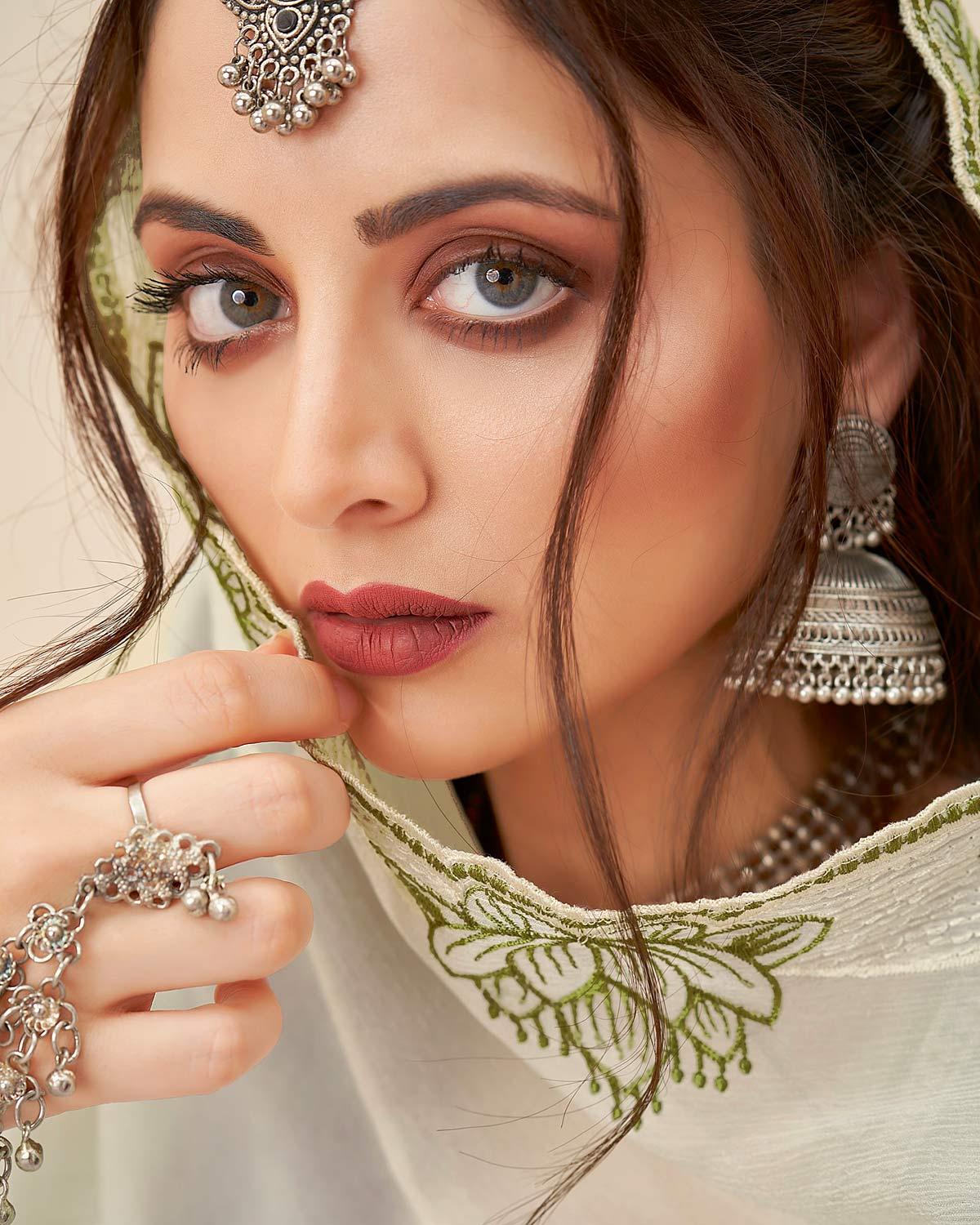 Zoya Afroz